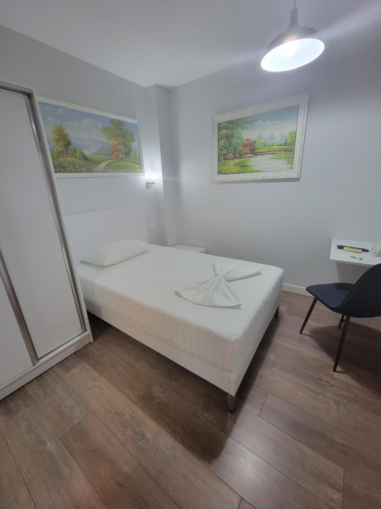 Nuestra Casa Hotel Tirana Kültér fotó