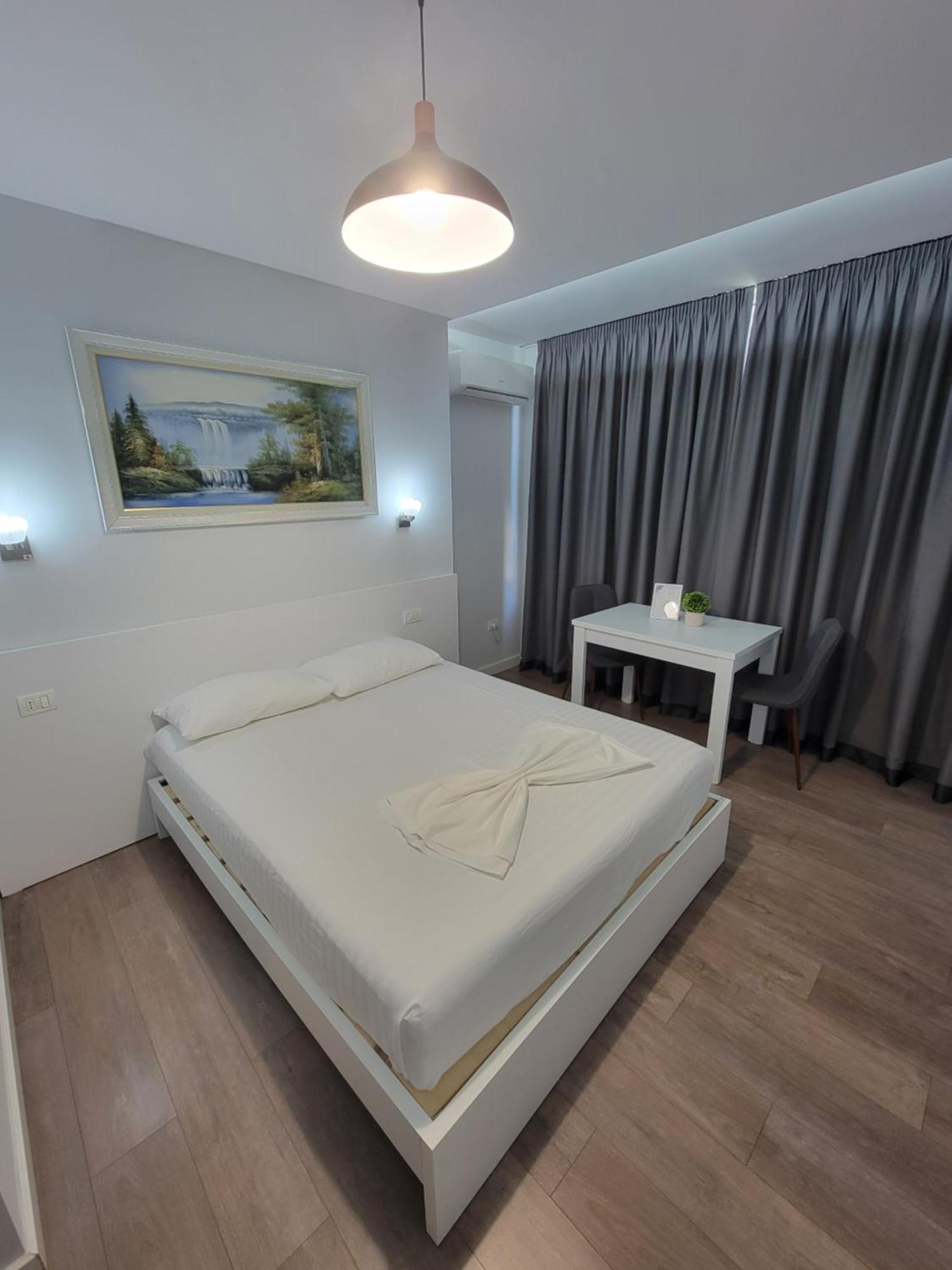 Nuestra Casa Hotel Tirana Kültér fotó